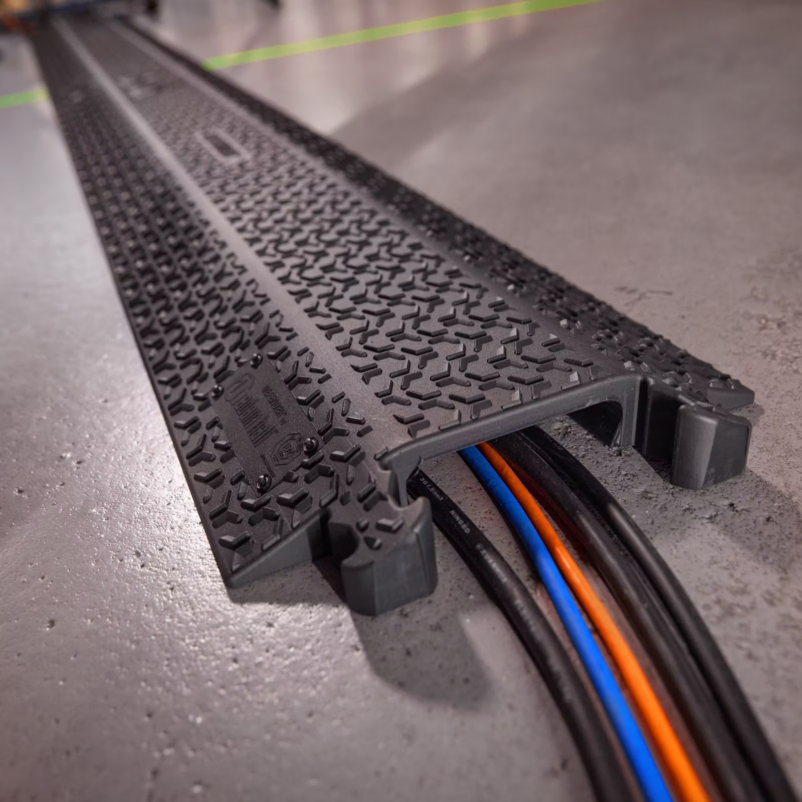 Defender XPRESS 100 BLK - Image 7